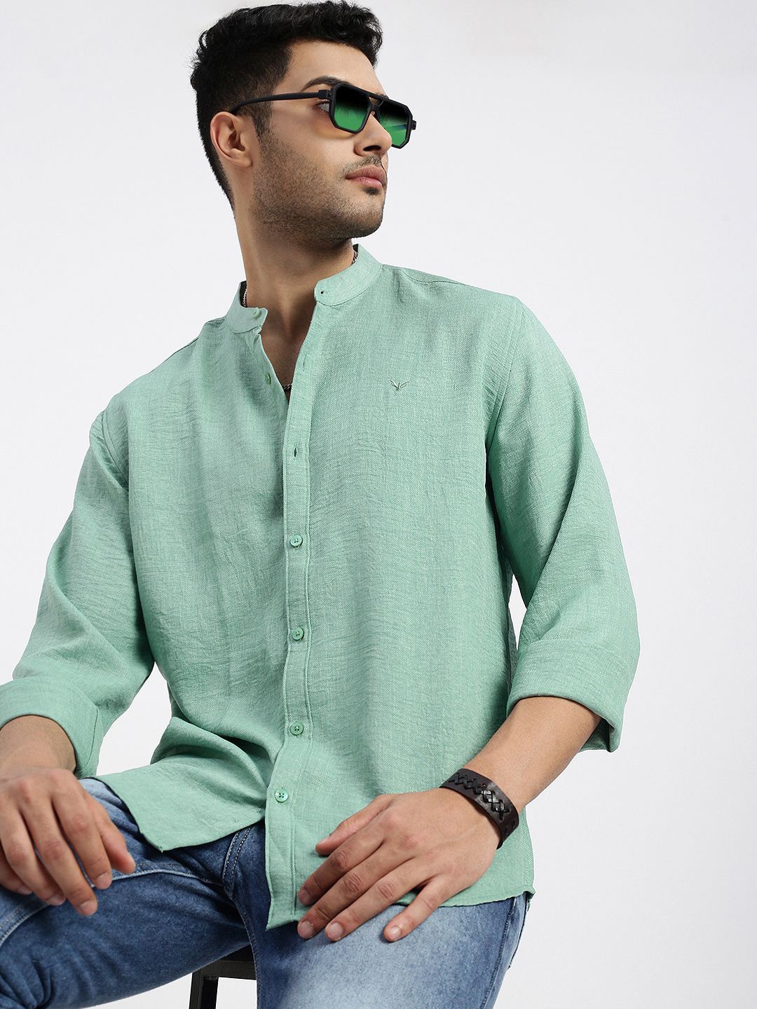 

SHOWOFF Men Standard Mandarin Collar Solid Cotton Slim Fit Casual Shirt, Green