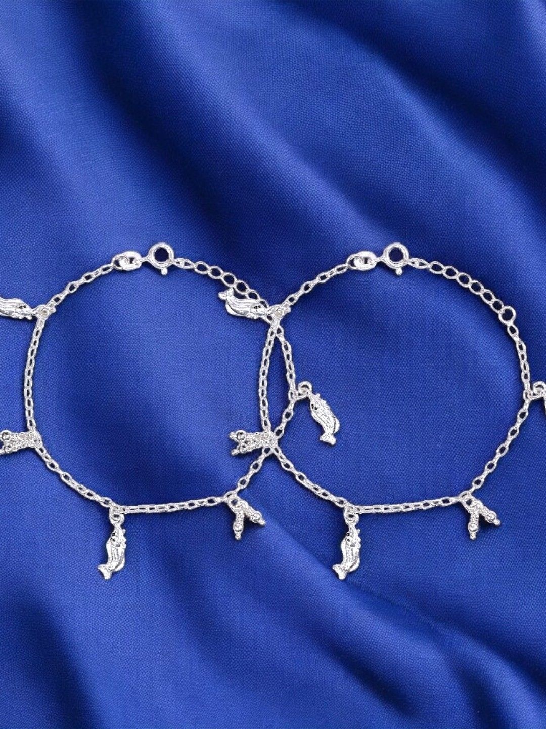 

Taraash Girls 925 Sterling Silver Fish Charm Anklets