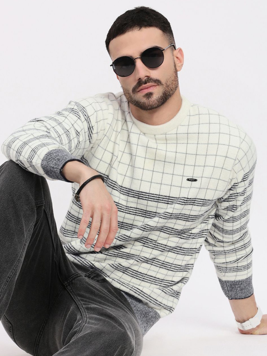 

SHOWOFF Men Printed Pullover, White