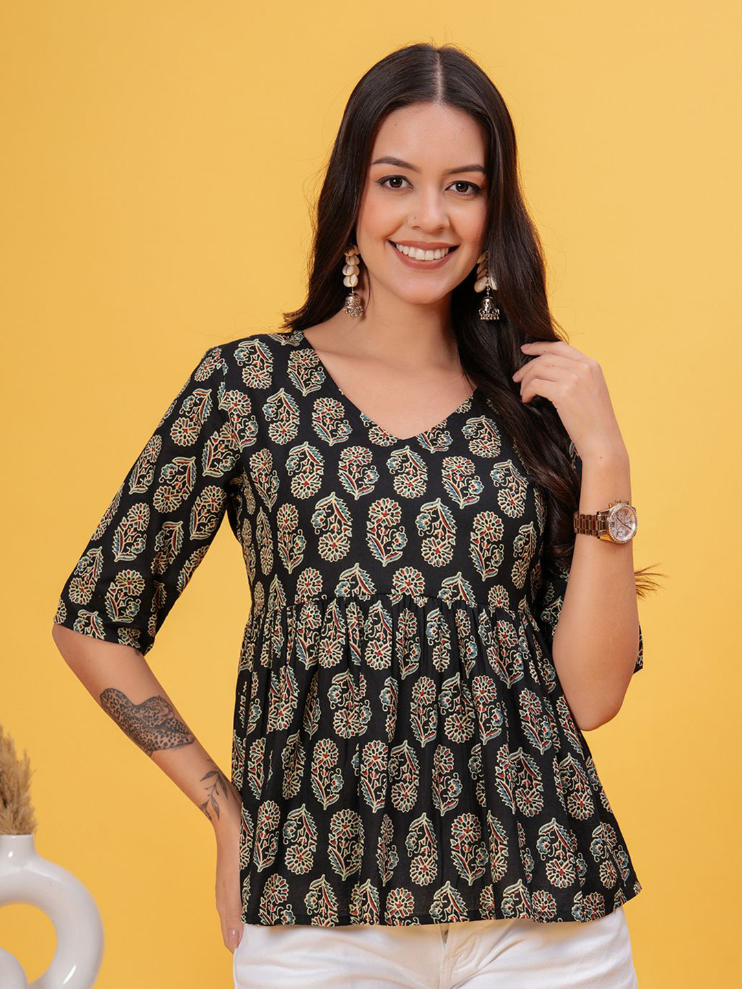 

SHIONS Women Floral Printed V-Neck Peplum Pure Cotton Top, Black