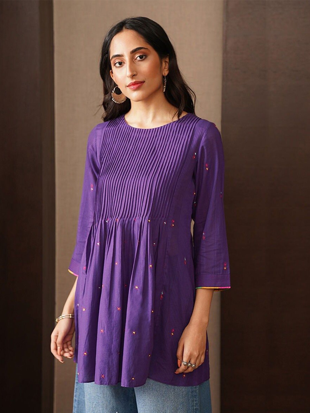 

JAYPORE Women Embroidered Round Neck Tunic, Purple