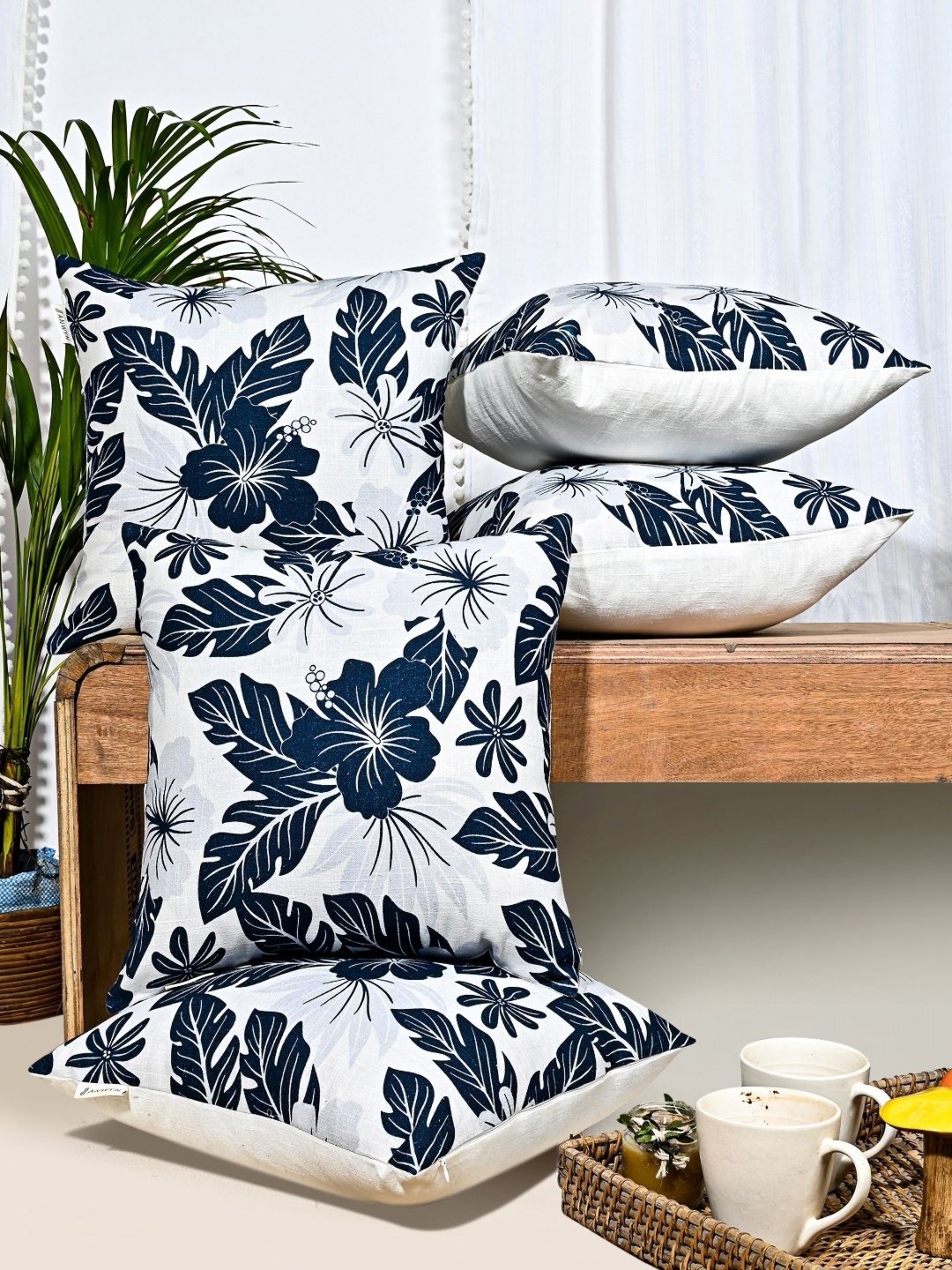 

ANWYN Blue & White 5 Pieces Cotton Floral Square Cushion Covers