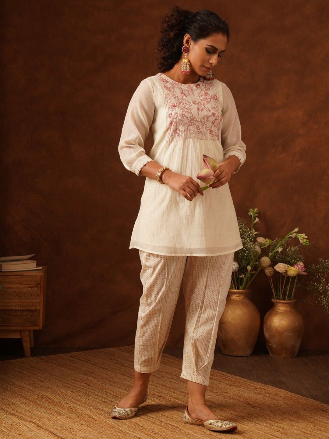 

JAYPORE Embroidered Tunic, Off white