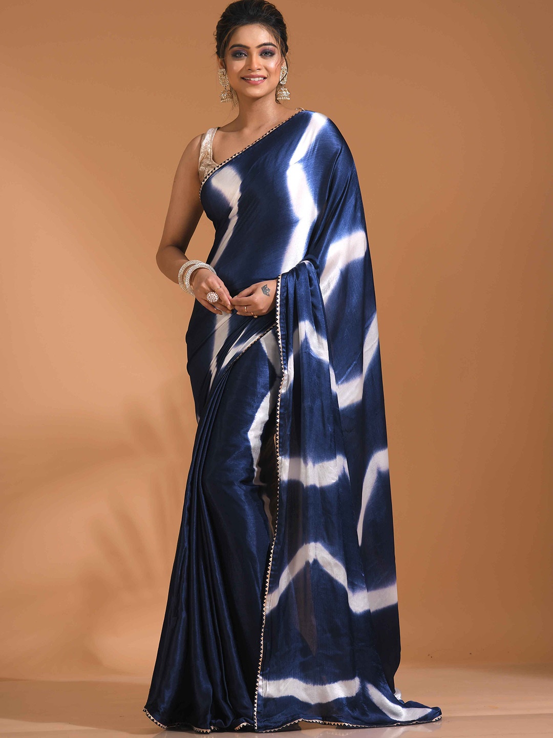 

Morchari Tie and Dye Pure Chiffon Saree, Navy blue