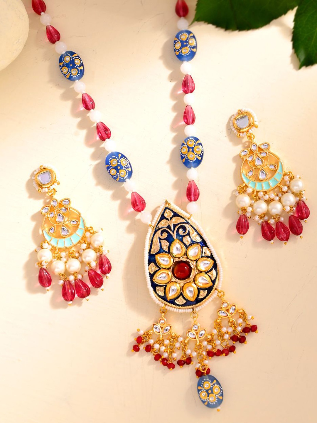 

DASTOOR Gold-Plated Stone-Studded & Beaded Jewellery Set