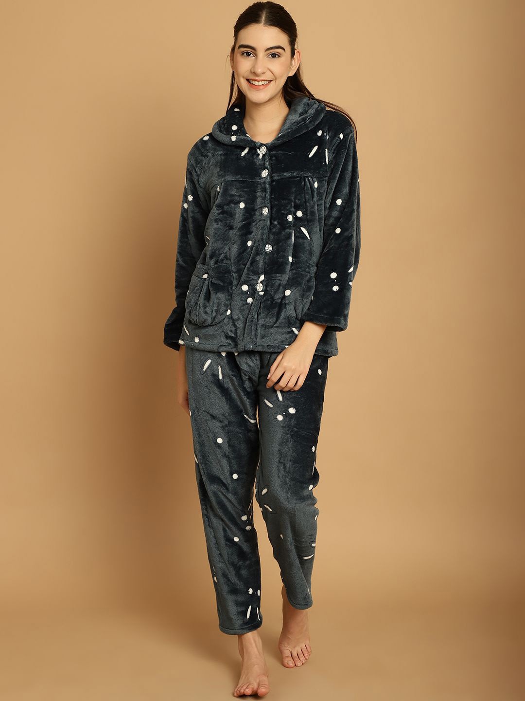 

TAG 7 Women Cartoon Characters Printed Night suit, Green