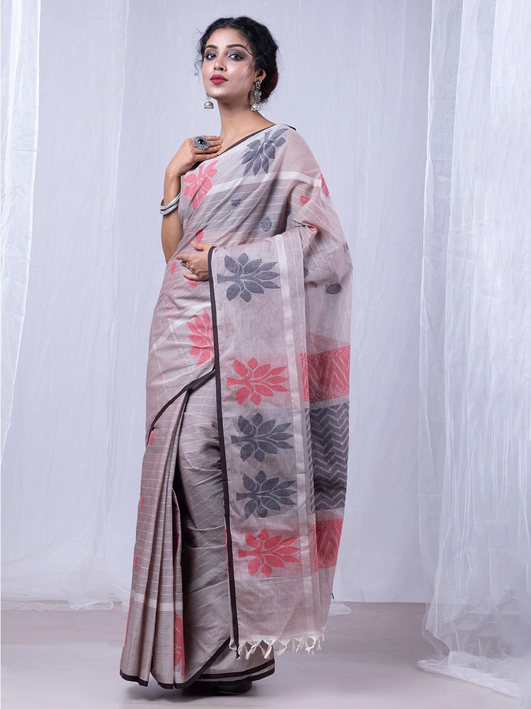 

Unnati Silks Ethnic Motifs Pure Cotton Handloom Chettinad Saree, Beige