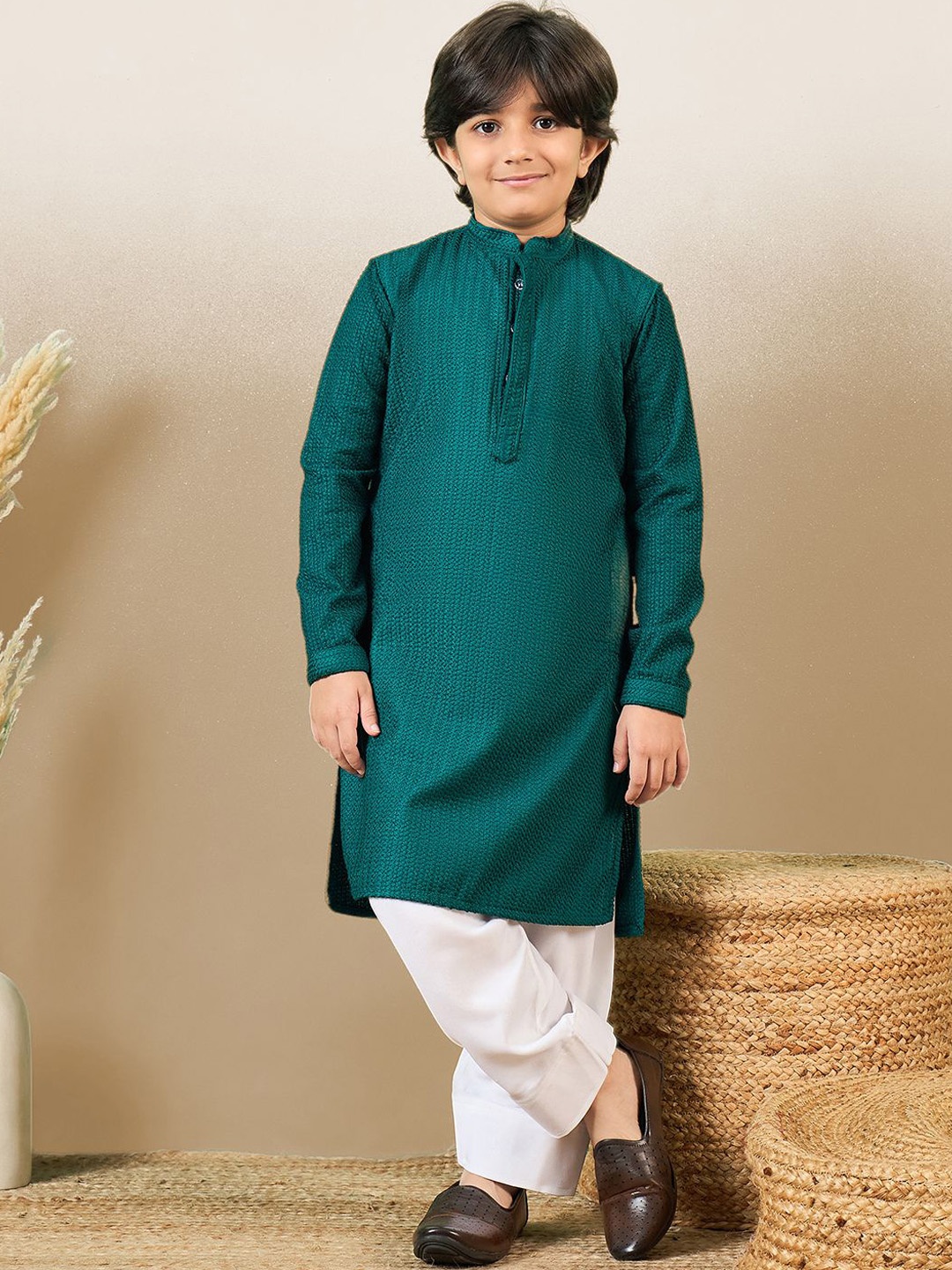 

YK Boys Floral Embroidered Regular Chikankari Kurta with Patiala, Green
