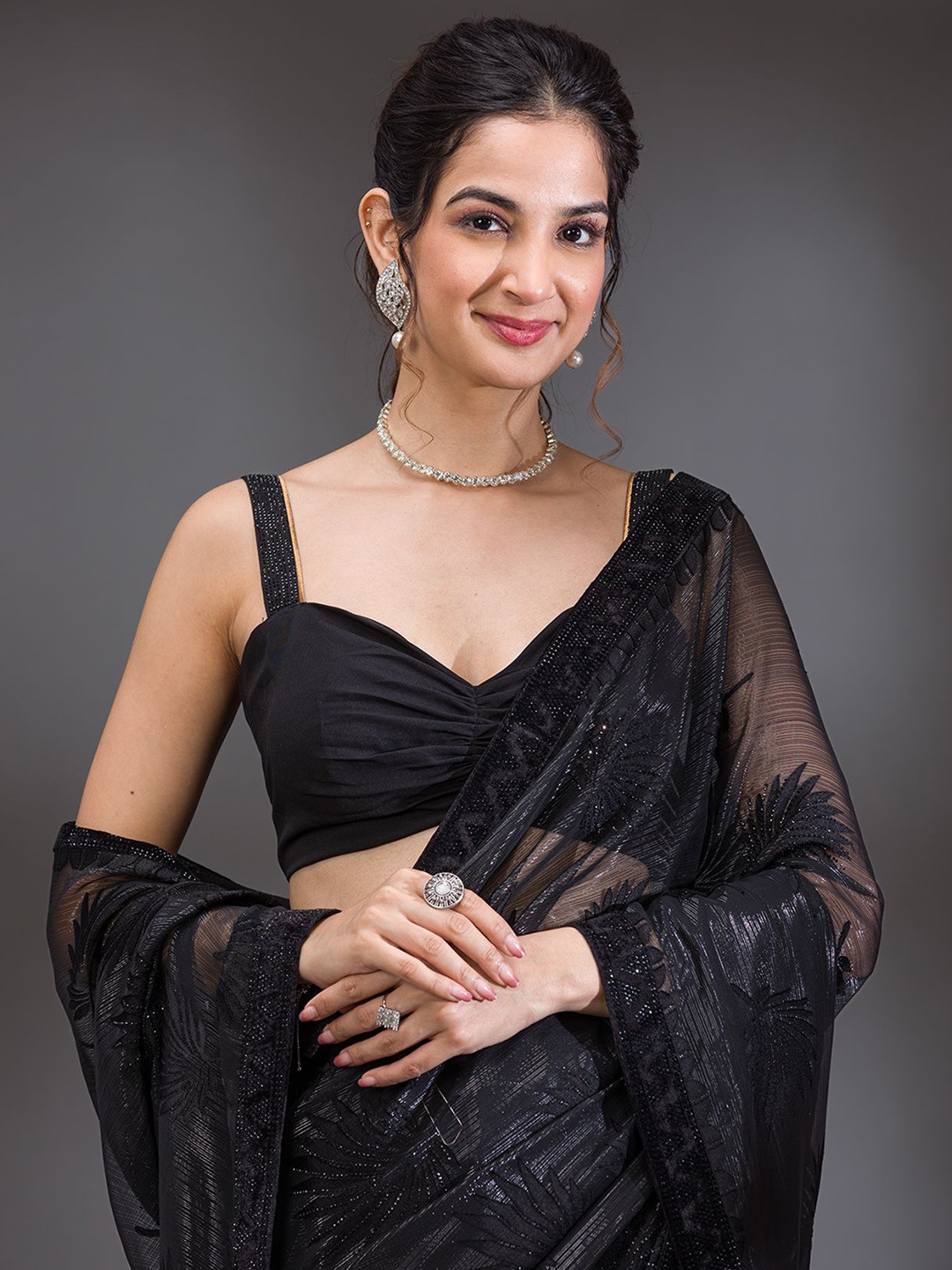 

Koskii Beads and Stones Saree, Black