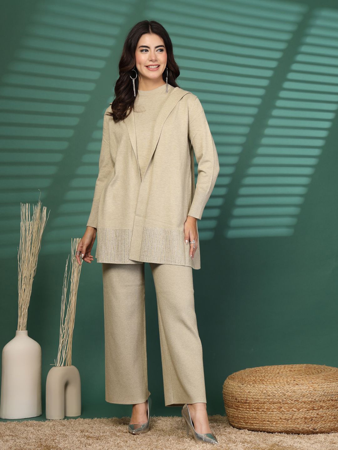 

Mafadeny Top & Shrug With Trouser, Off white