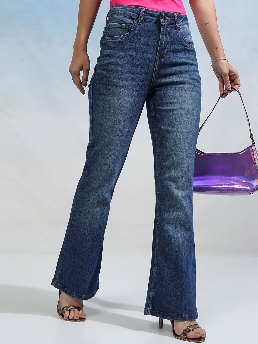 

Tokyo Talkies Women Bootcut Stretchable Jeans, Blue