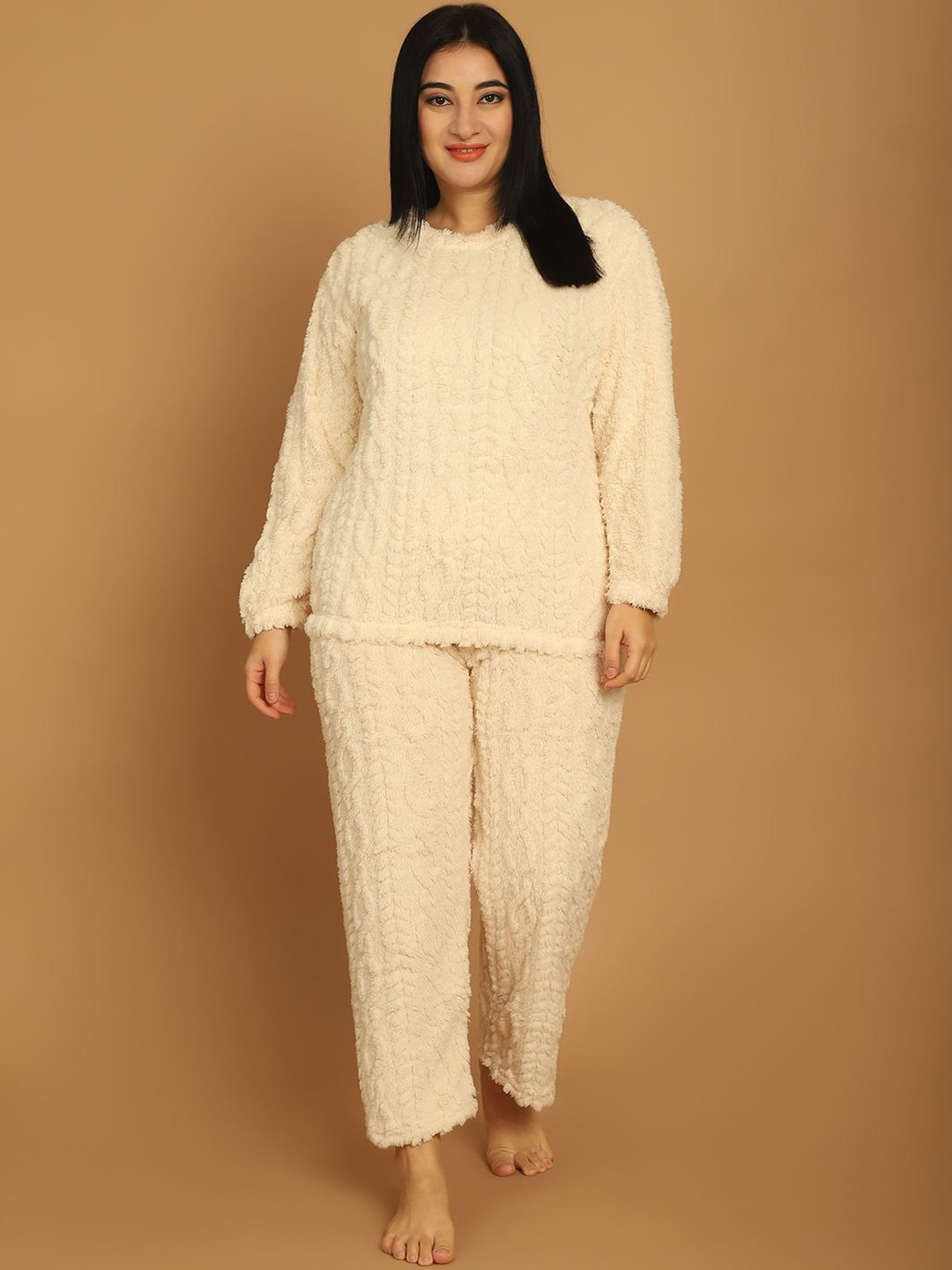 

TAG 7 Women Plus Size Night suit, White