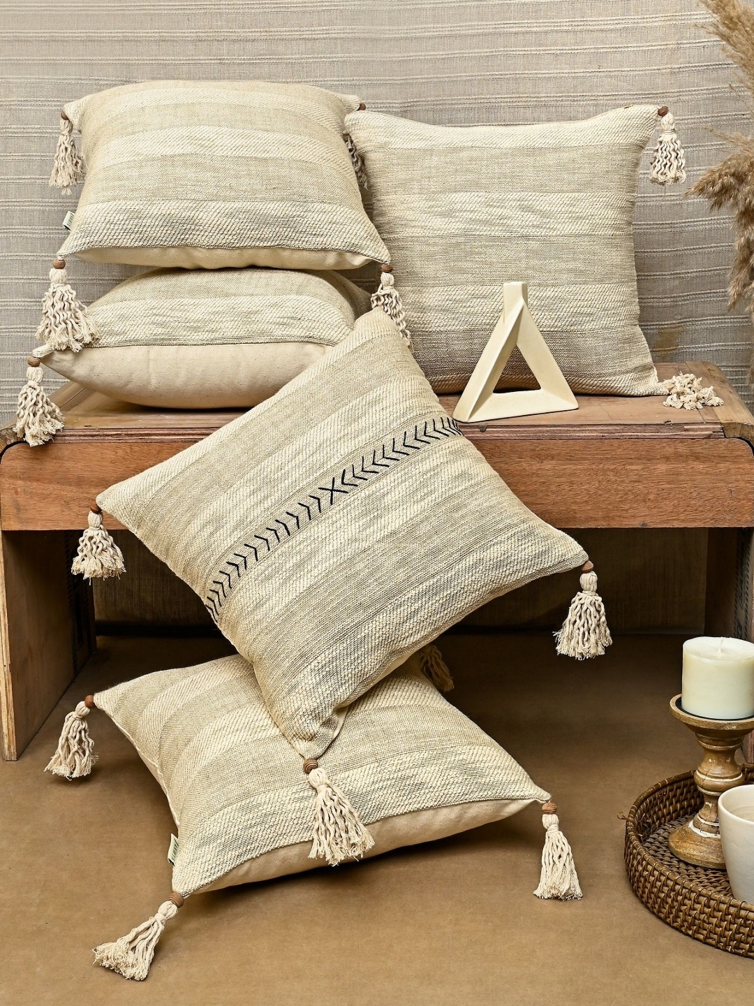 

ANWYN Beige & Black 5 Pieces Square Cushion Covers