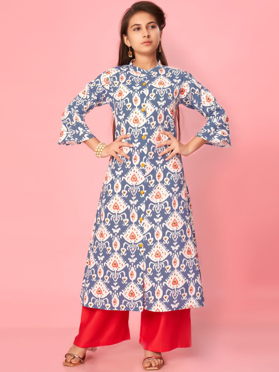 

BAESD Girls Floral Printed Flared Sleeves Thread Work Kurta, Blue