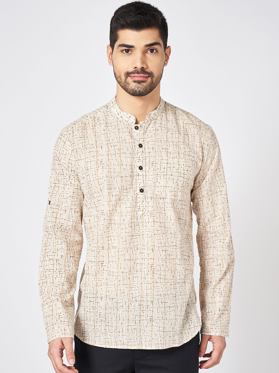 

indus route by Pantaloons Men Geometric Thread Work Dobby Pathani Kurta, Beige