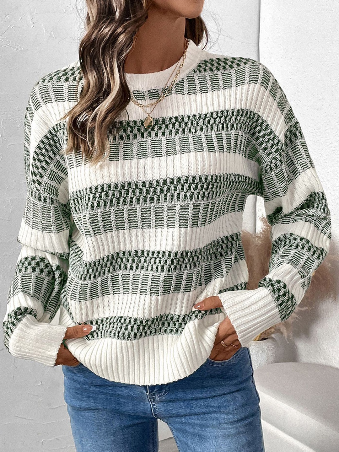 

StyleCast x Revolte Women Printed Pullover, Green