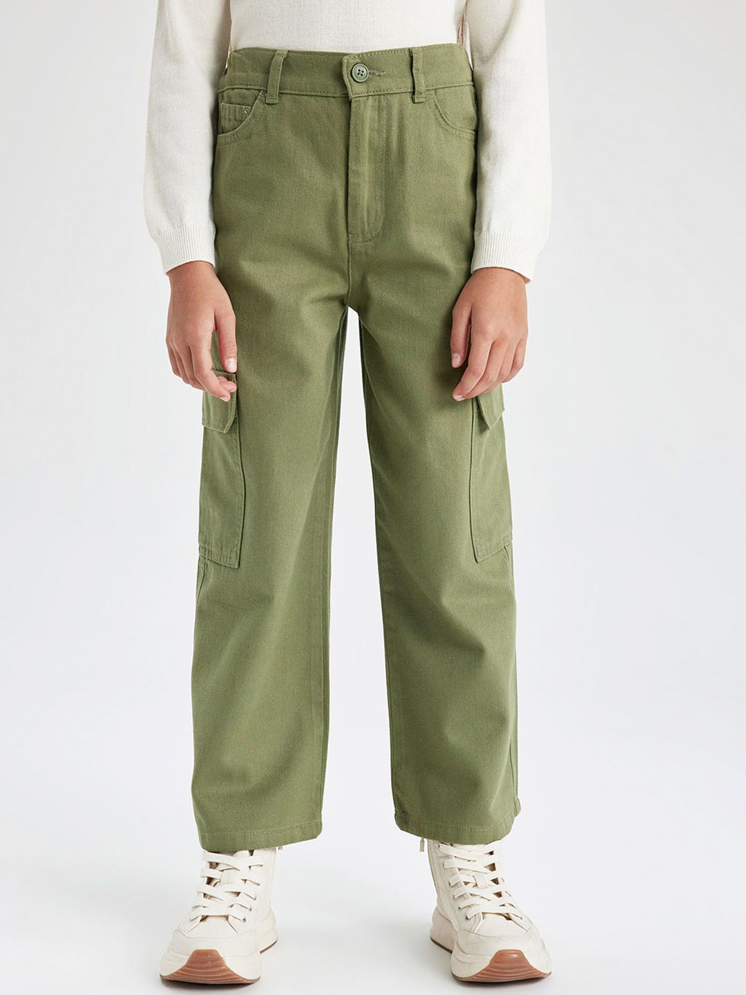 

DeFacto Girls Mid-Rise Solid Cargos Trousers, Green