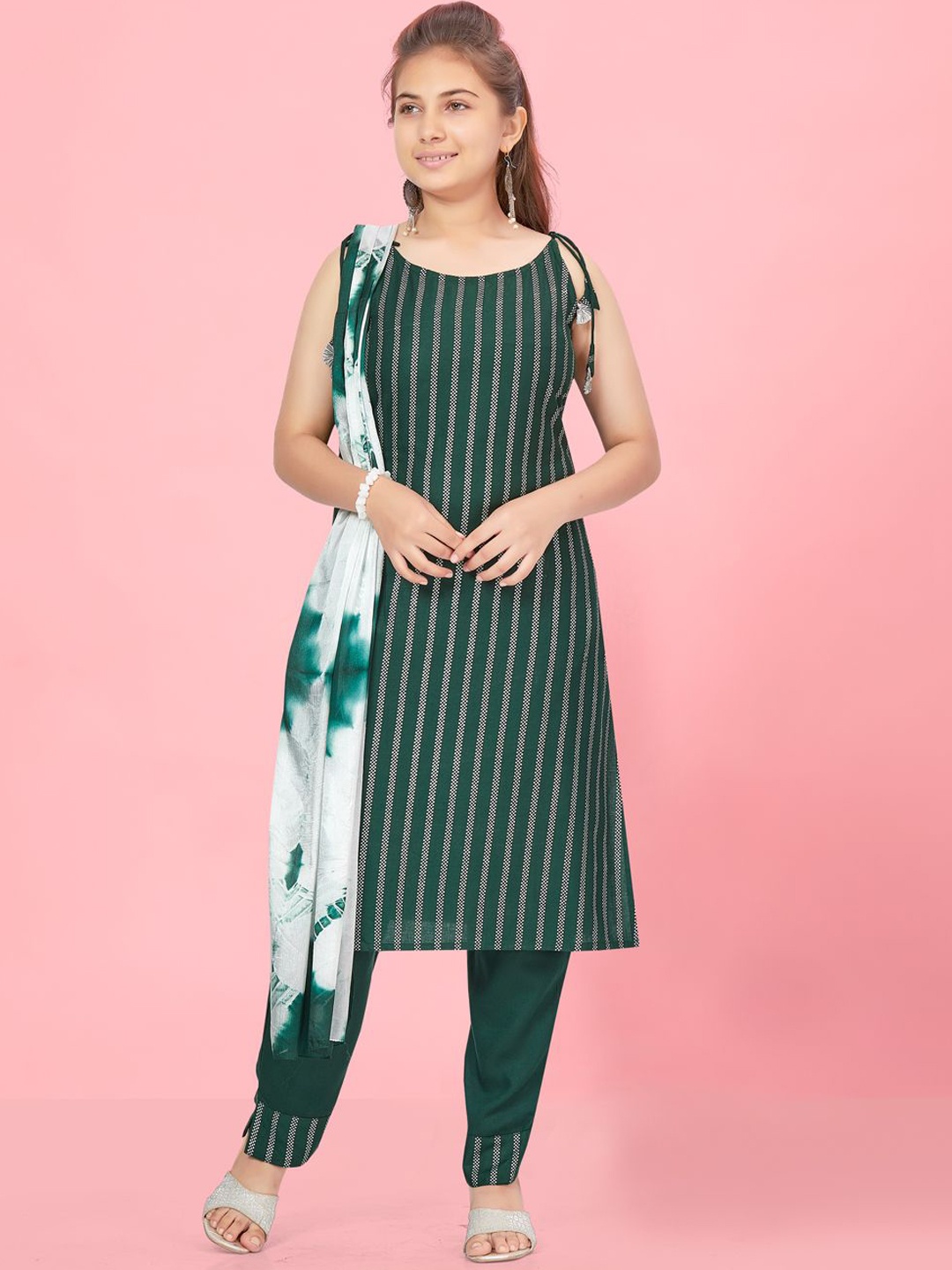 

BAESD Girls Stripe Shoulder Straps Kurti Pant Set, Green