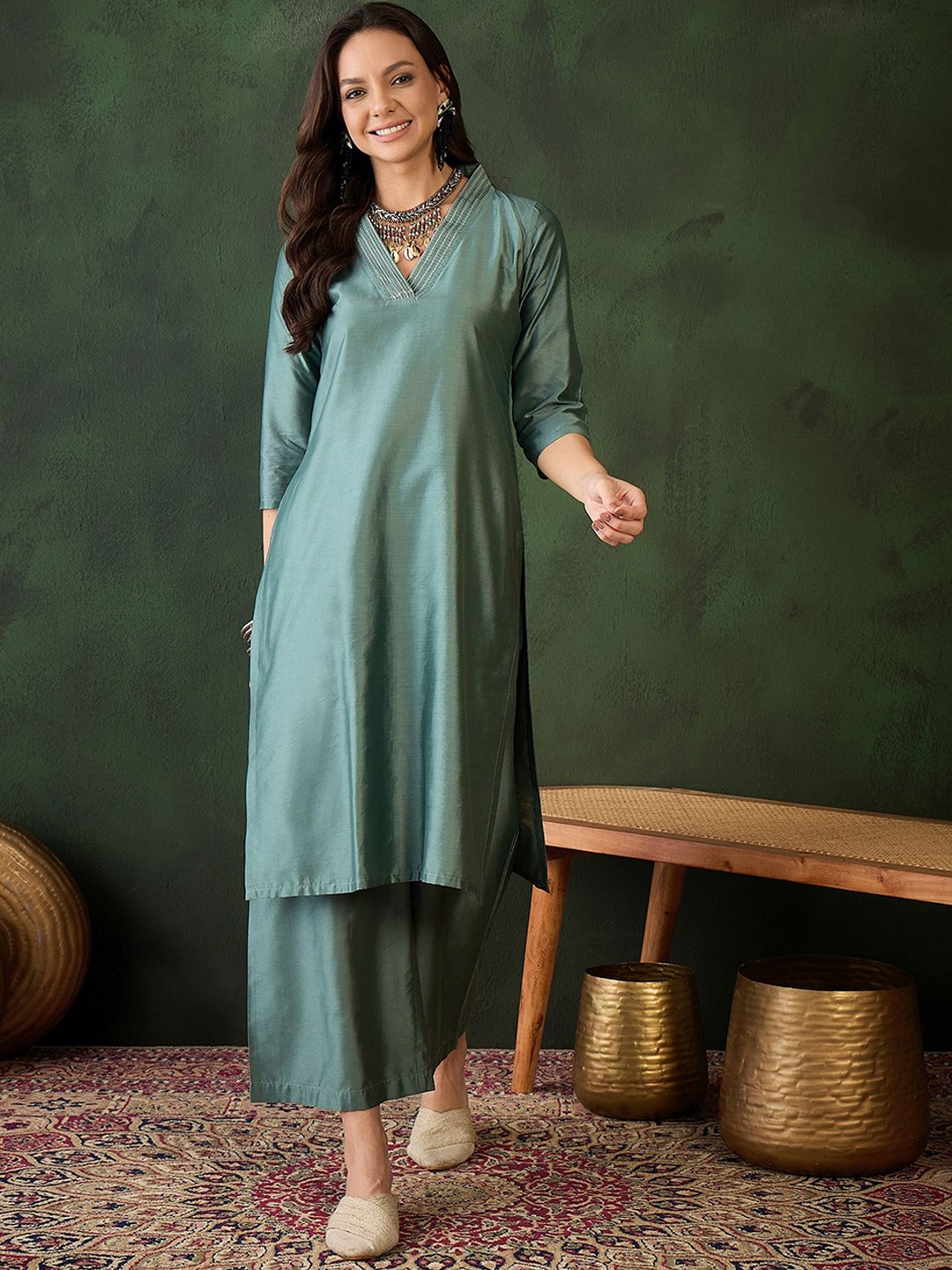 

Sangria Women Three Quarter Sleeve Straight Kurta & Salwar, Teal