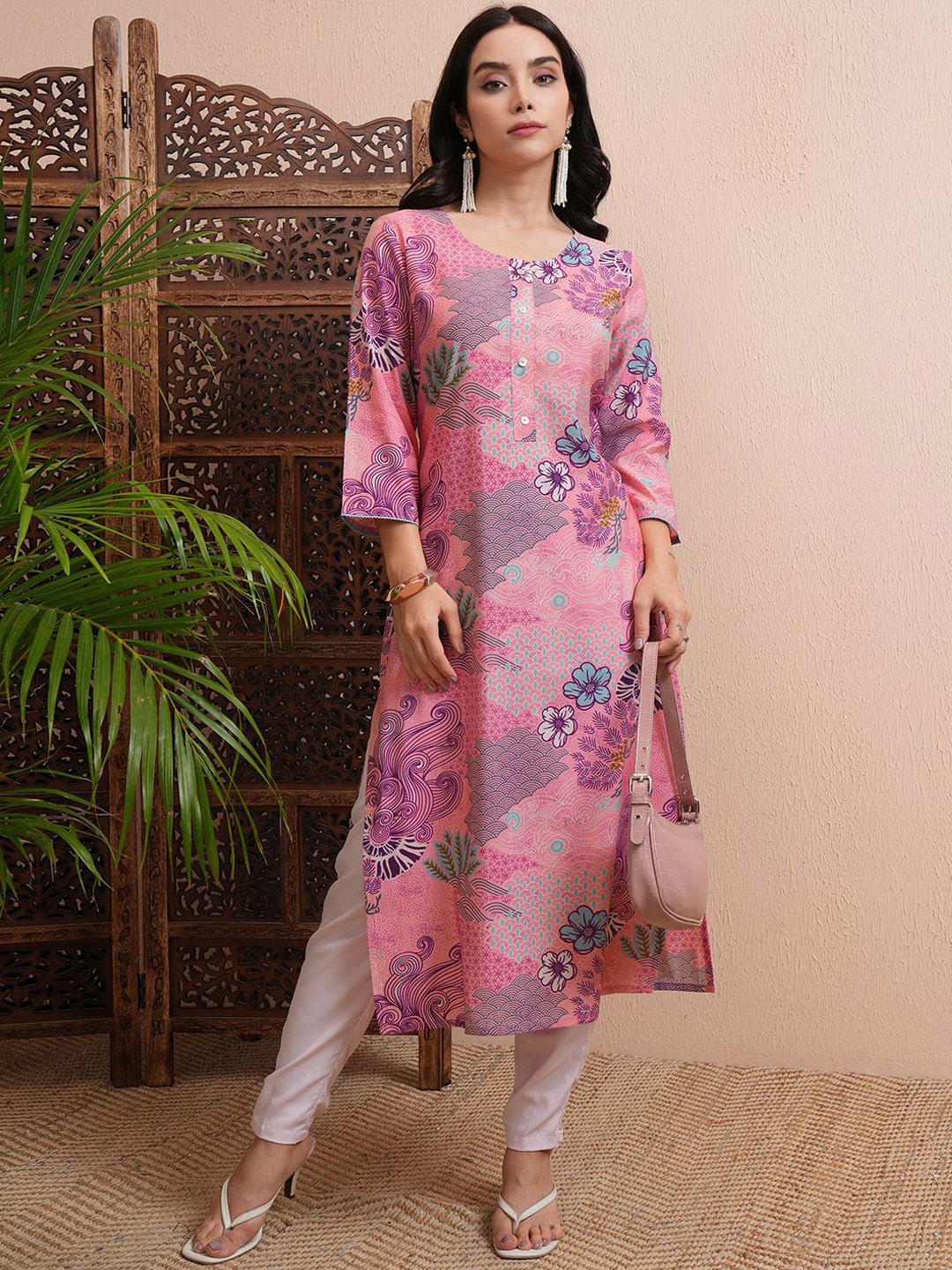 

Vishudh Women Floral Printed Floral Kurta, Pink