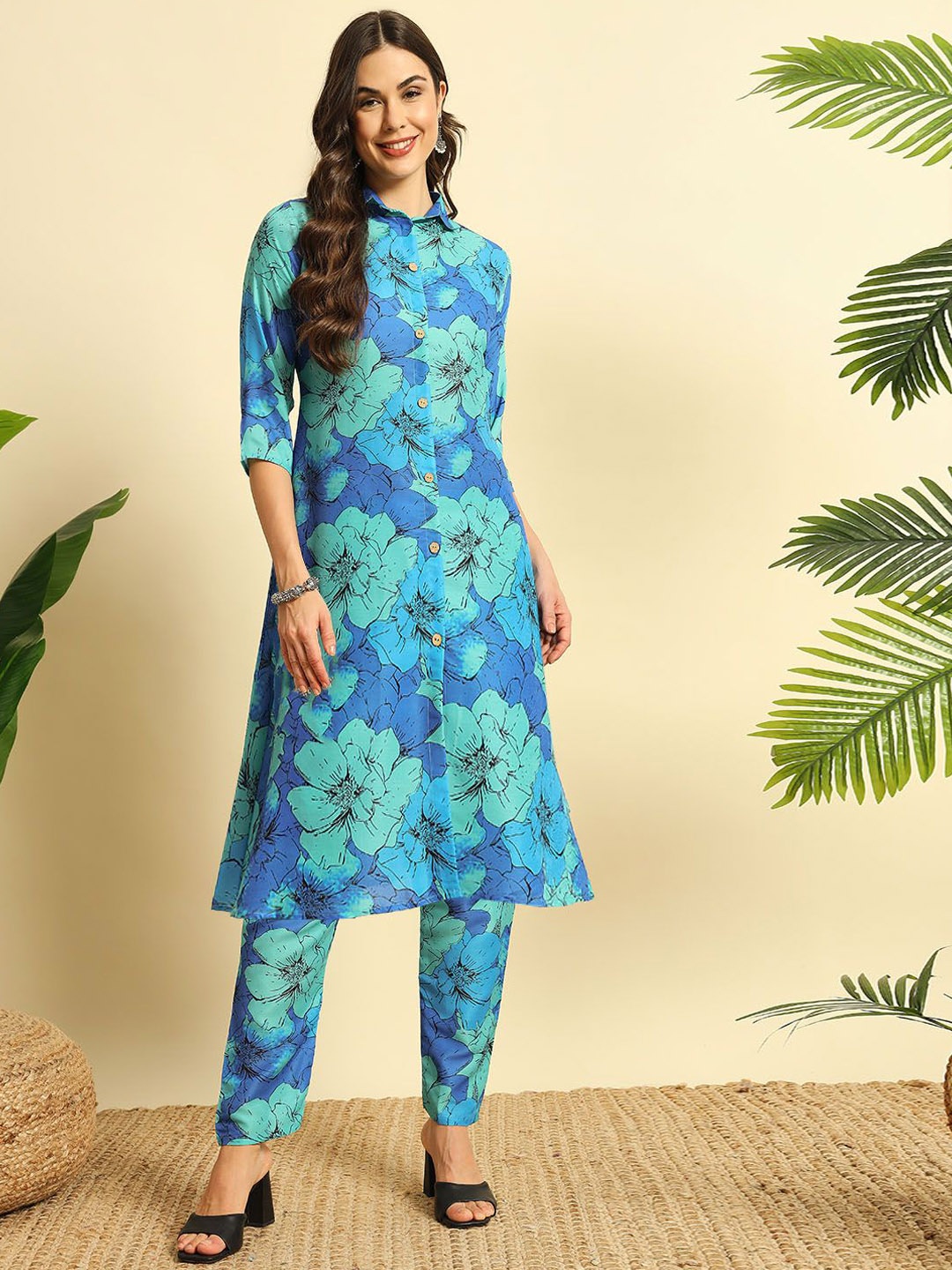 

BHUMIKA CREATION Floral Printed Shirt Collar A-Line Kurta with Trousers, Blue