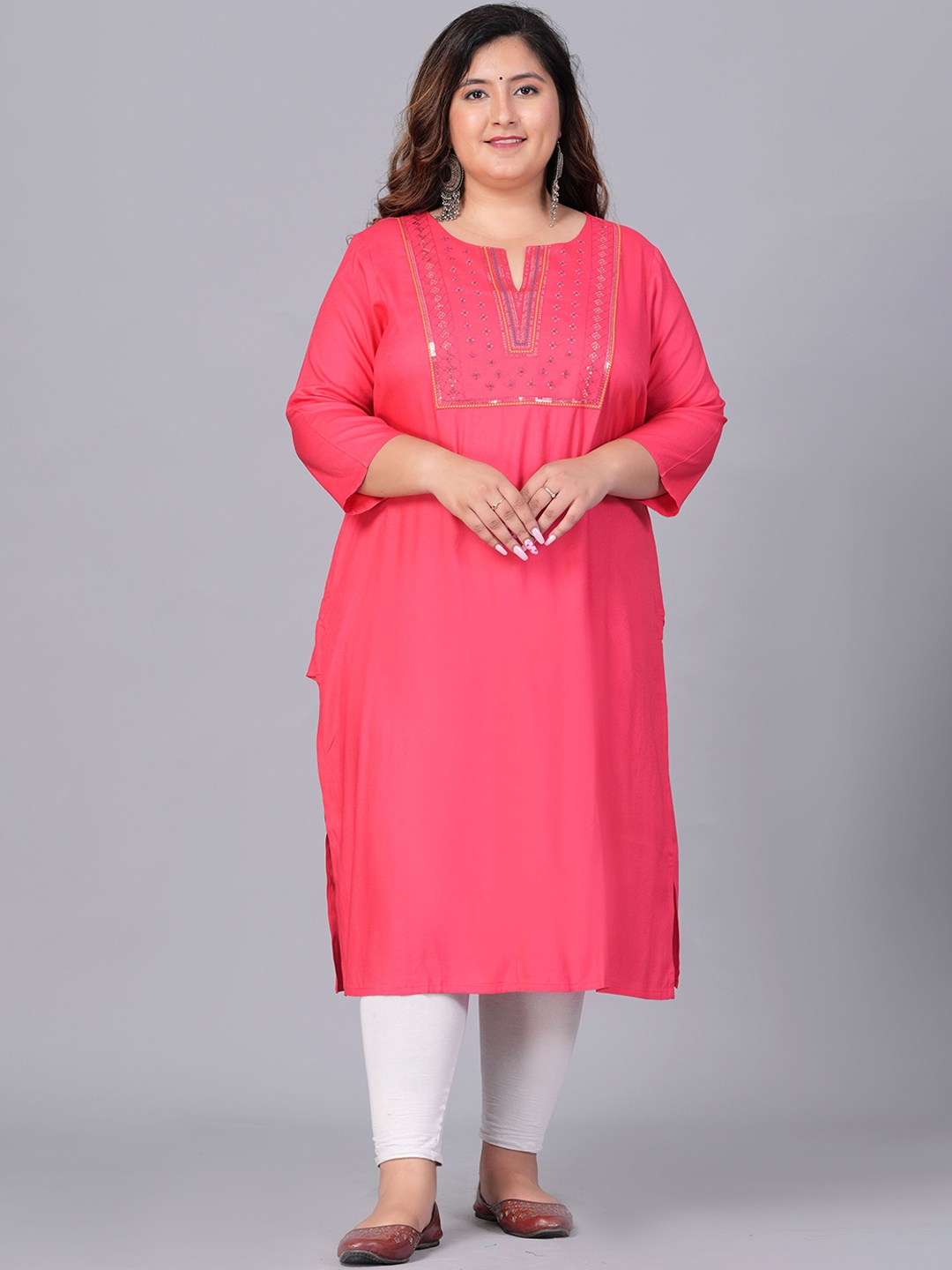 

Sztori Women Yoke Design Thread Work Kurta, Pink