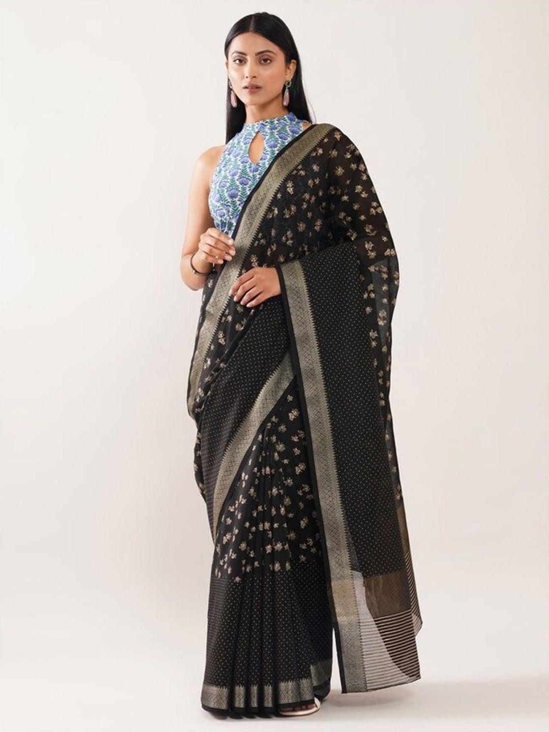 

JAYPORE Floral Zari Silk Cotton Saree and Blouse Piece, Black