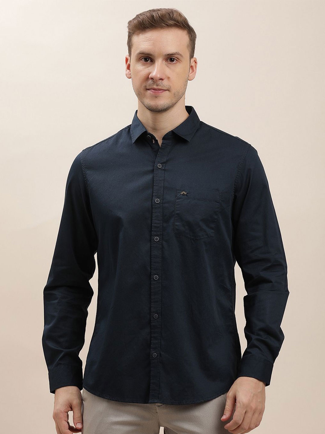 

Turtle Men Relaxed Spread Collar Solid Cotton Slim Fit Casual Shirt, Navy blue