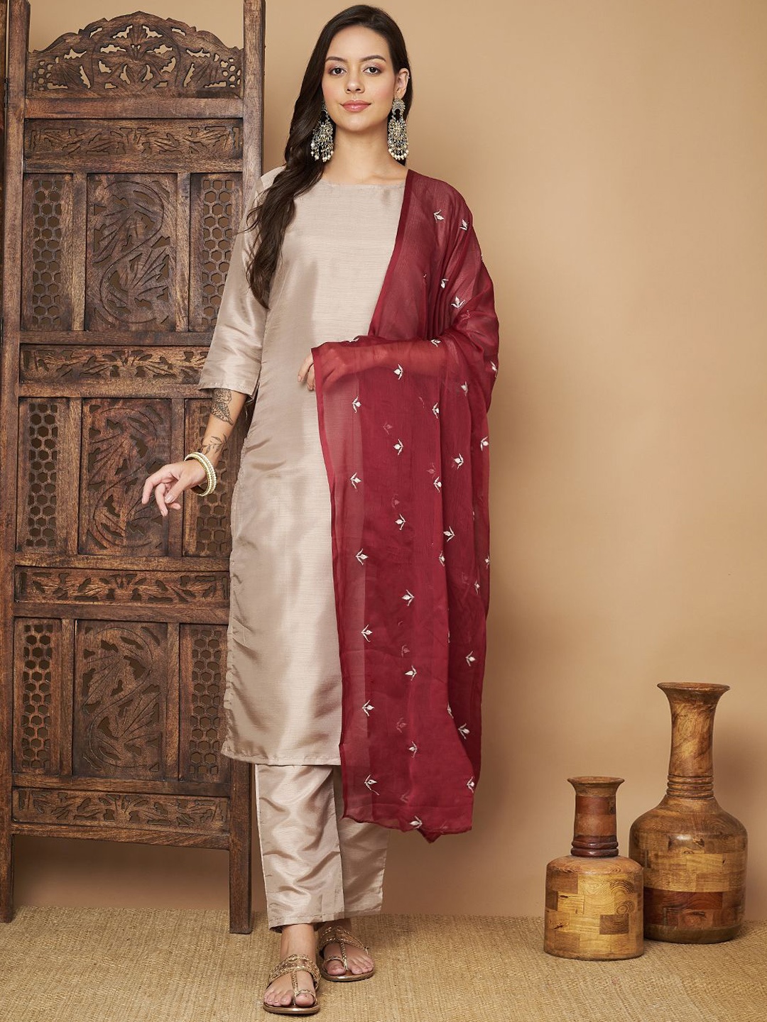 

HETVI CREATION Round Neck Straight Kurta With Trousers & Dupatta, Beige