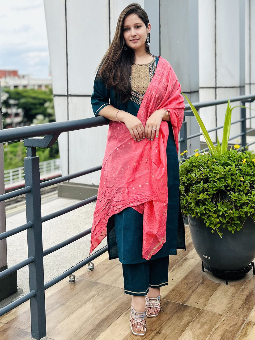 

VredeVogel Floral Embroidered Thread Work Round Neck Kurta with Trouser & Dupatta, Teal
