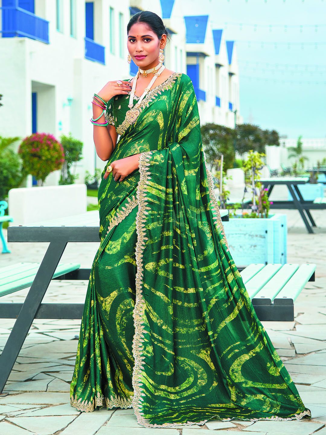 

Panzora Embroidered Abstract Printed Saree, Green
