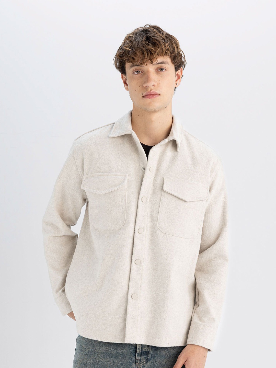 

DeFacto Men Spread Collar Solid Acrylic Casual Shirt, Off white