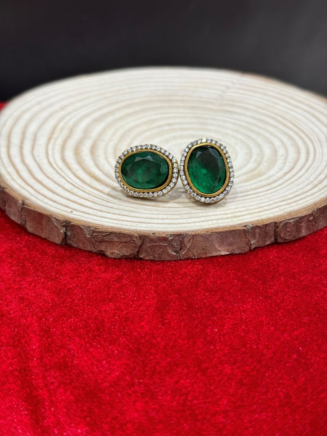 

The Jewellery Tale Gold-Plated Oval Studs, Green
