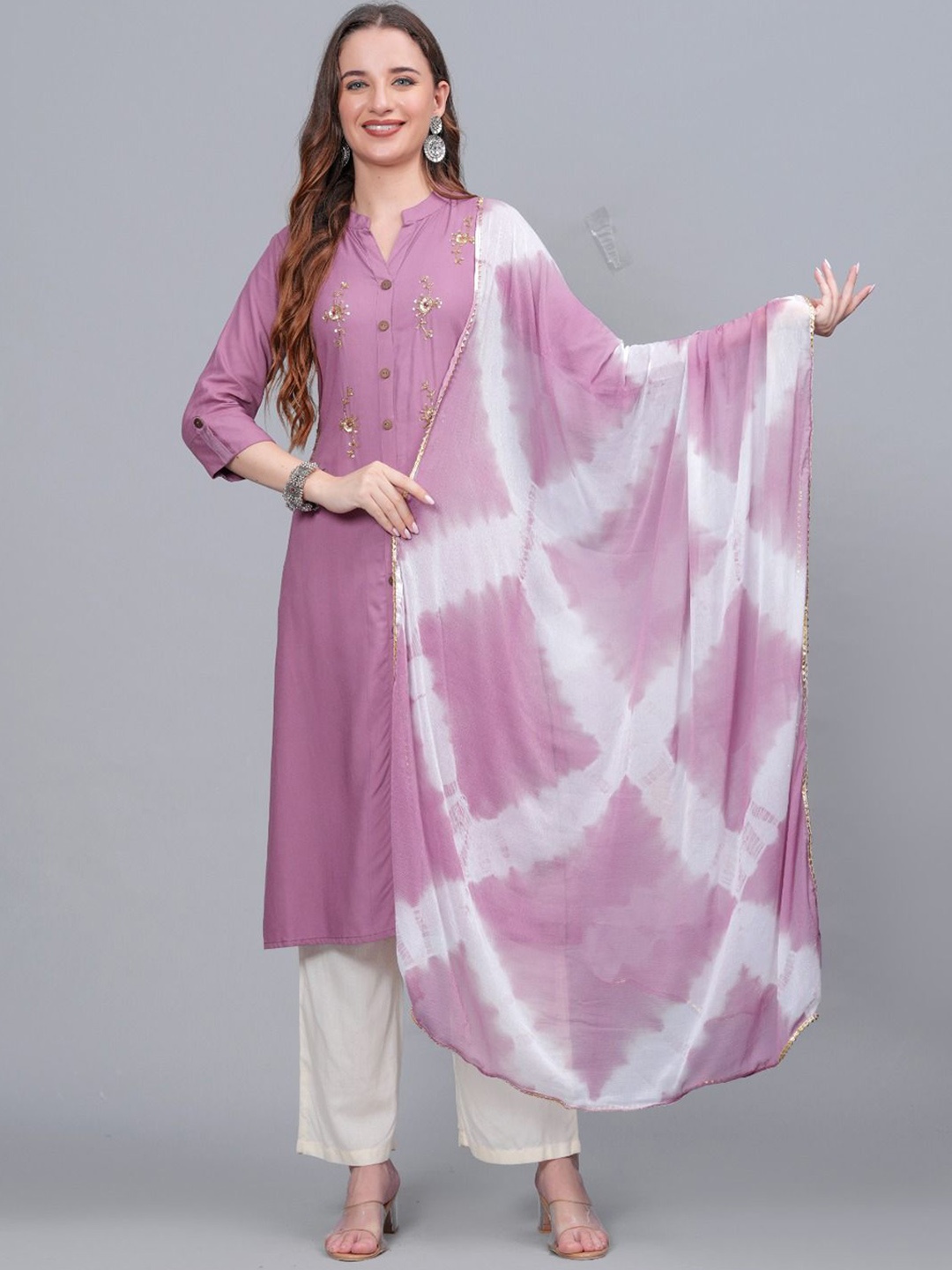 

MAUKA Women Floral Embroidered Regular Kurta with Palazzos & With Dupatta, Purple