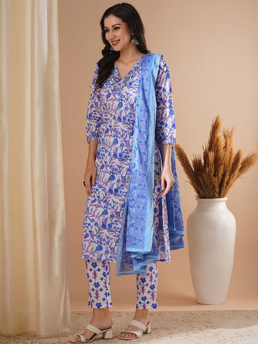 

FASHOR Floral Printed Mirror Work Pure Cotton Straight Kurta & Trouser & Dupatta, Blue