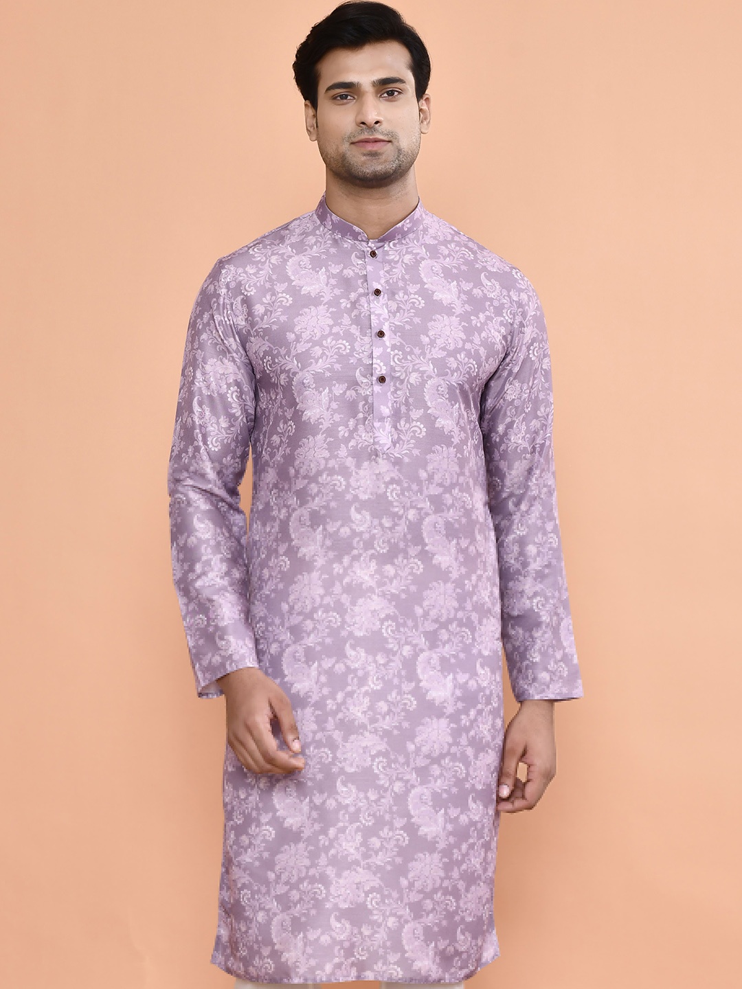 

MAAHI FABS Men Floral Printed Thread Work Kurta, Purple