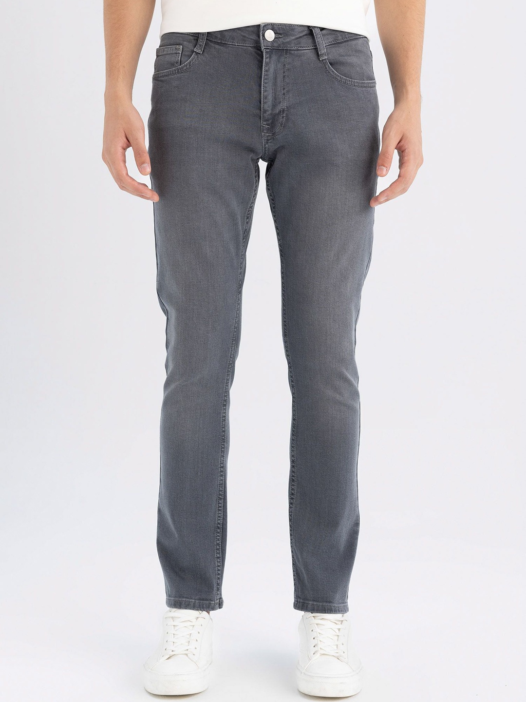 

DeFacto Men Mid-Rise Regular Fit Low Distress Jeans, Grey