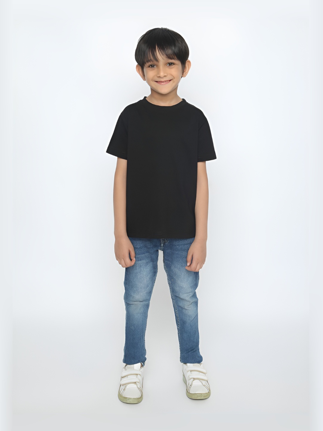 

FALTU.CO Boys Solid Round Neck Pure Cotton T-shirt, Black