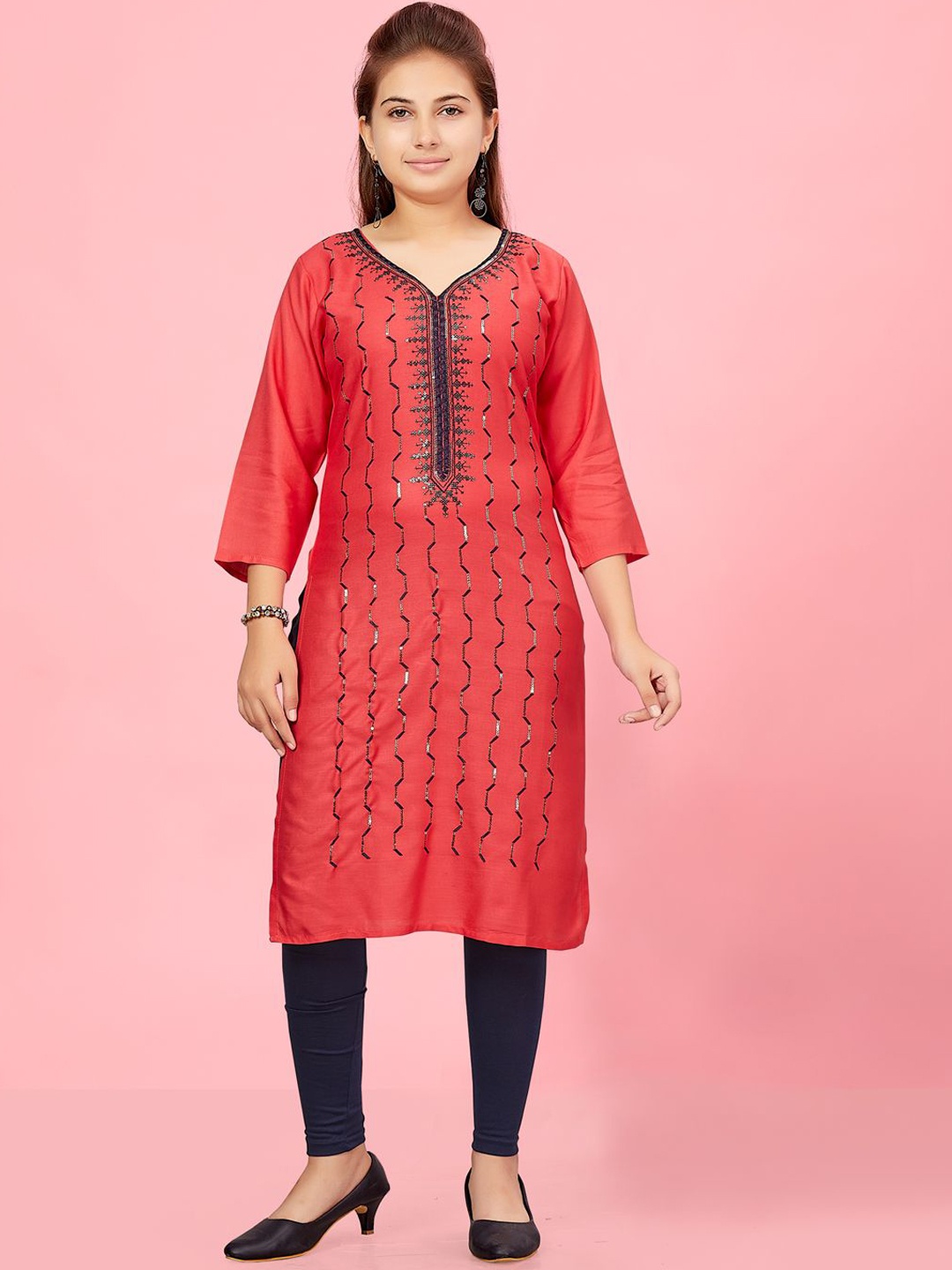 

BAESD Girls Geometric Flared Sleeves Thread Work Anarkali Kurta, Red