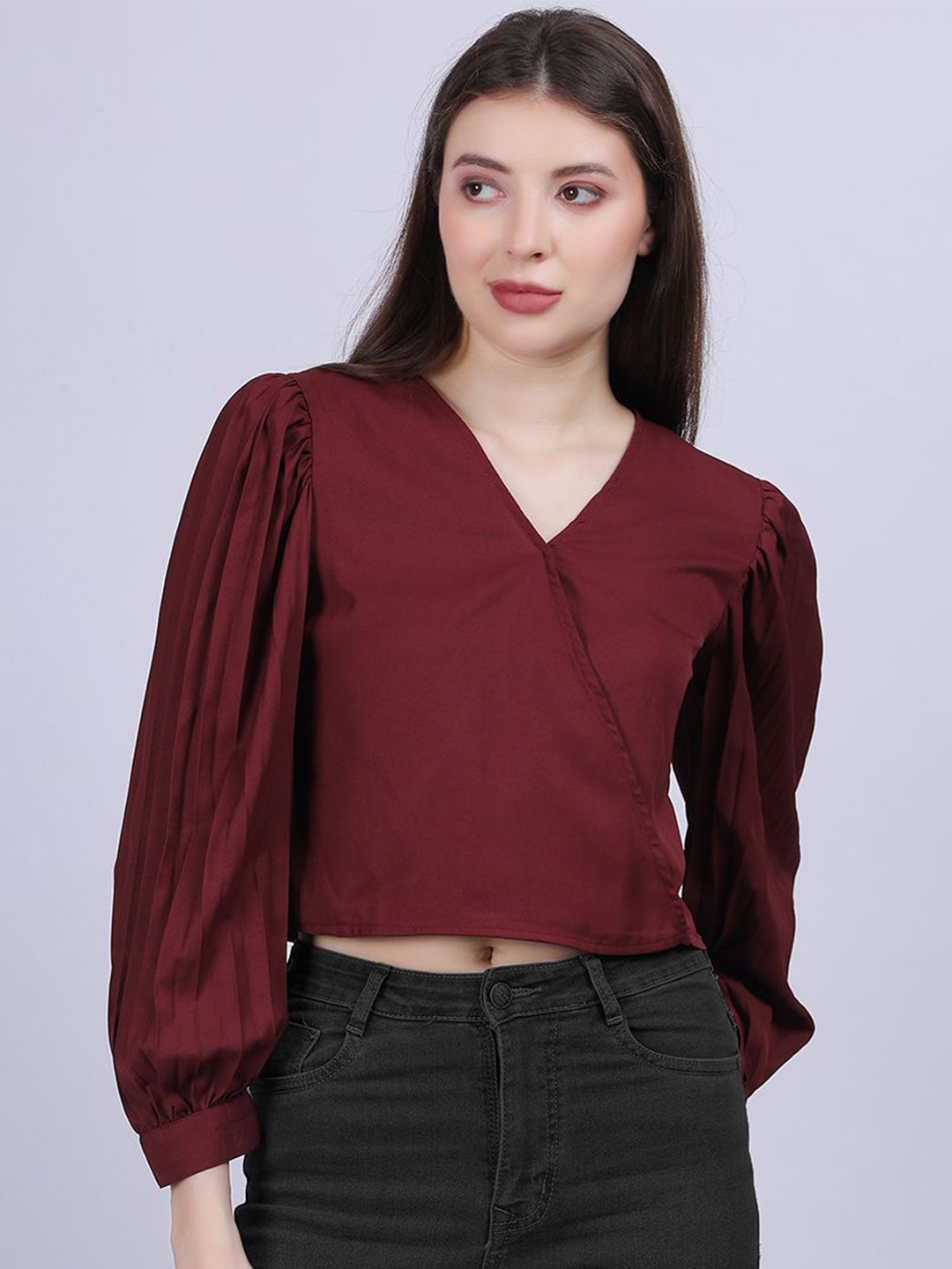 

Aumbe Women Solid V-Neck Top, Maroon