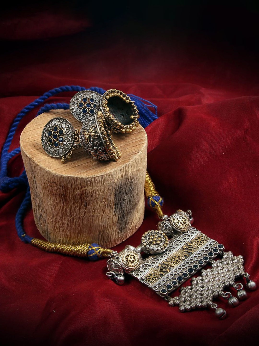 

VIRAASI Silver-Plated Stone-Studded & Beaded Jewellery Set