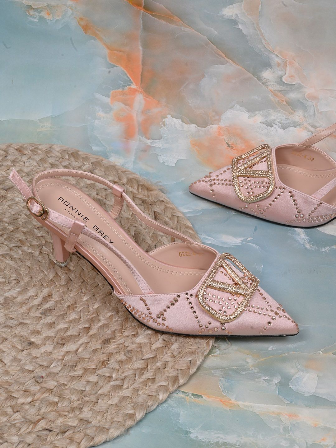 

Ronnie Women Grey PU Kitten Pumps, Champagne