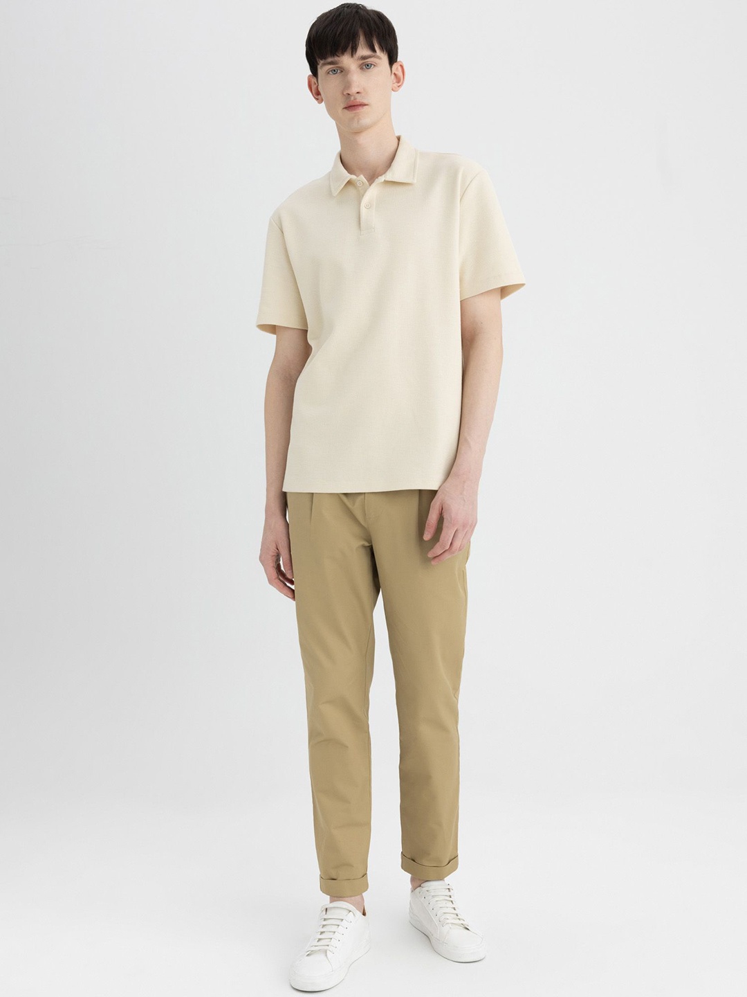 

DeFacto Men Regular Fit Trousers, Khaki