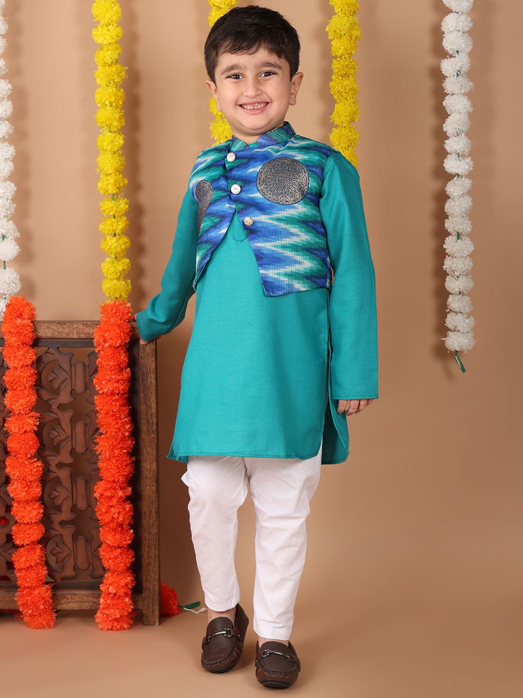 

Here&Now X Kinder Kids Boys Regular Pure Cotton Kurta with Pyjamas & jacket, Green