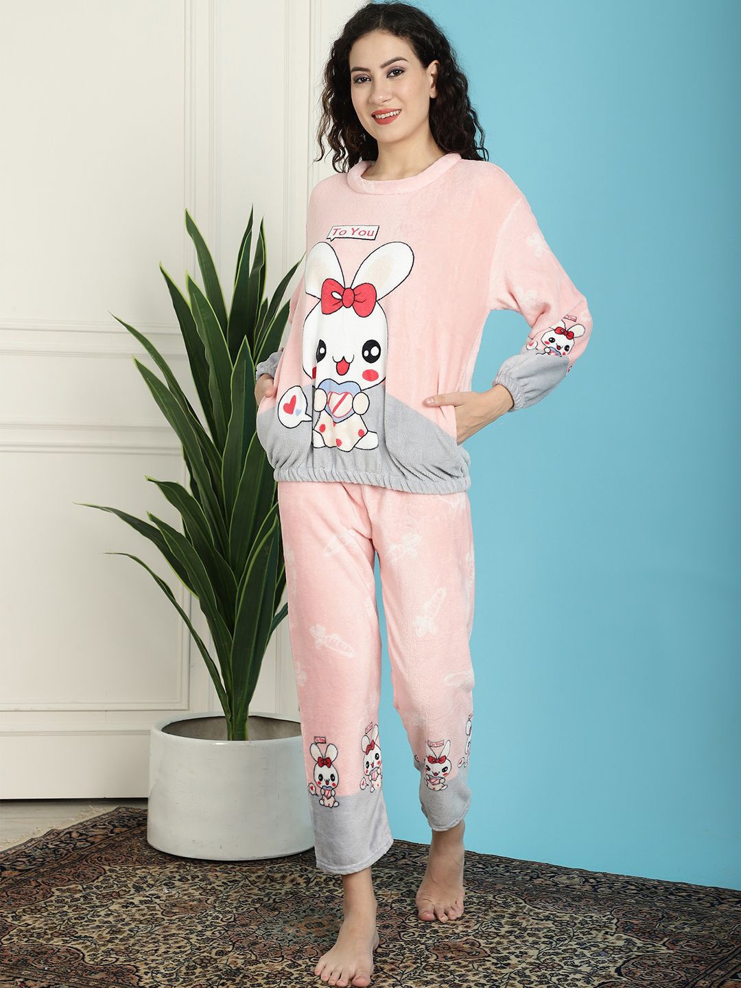 

TAG 7 Women Printed Round Neck Night suit, Pink