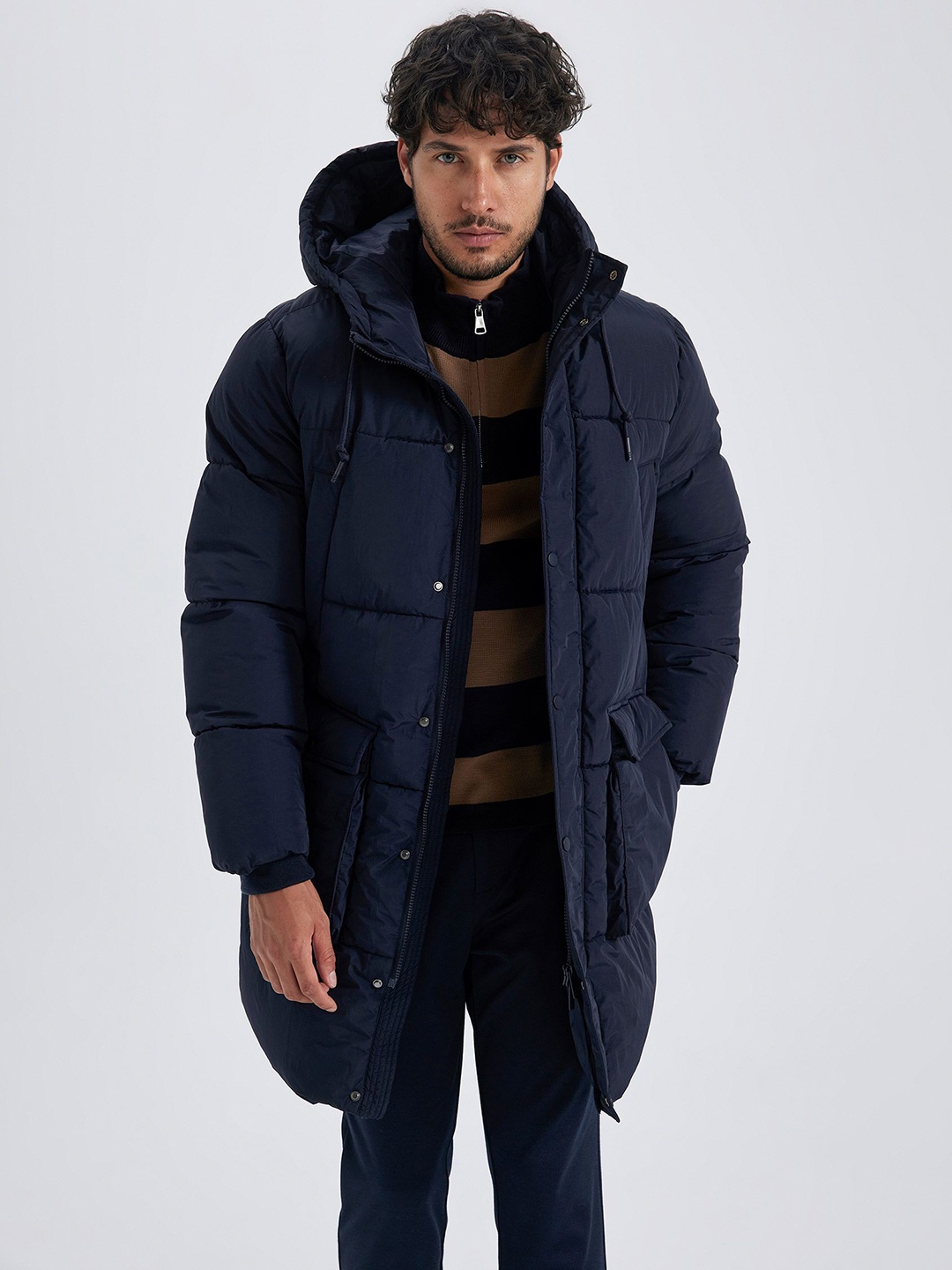 

DeFacto Men Hooded Longline Padded Jacket, Blue