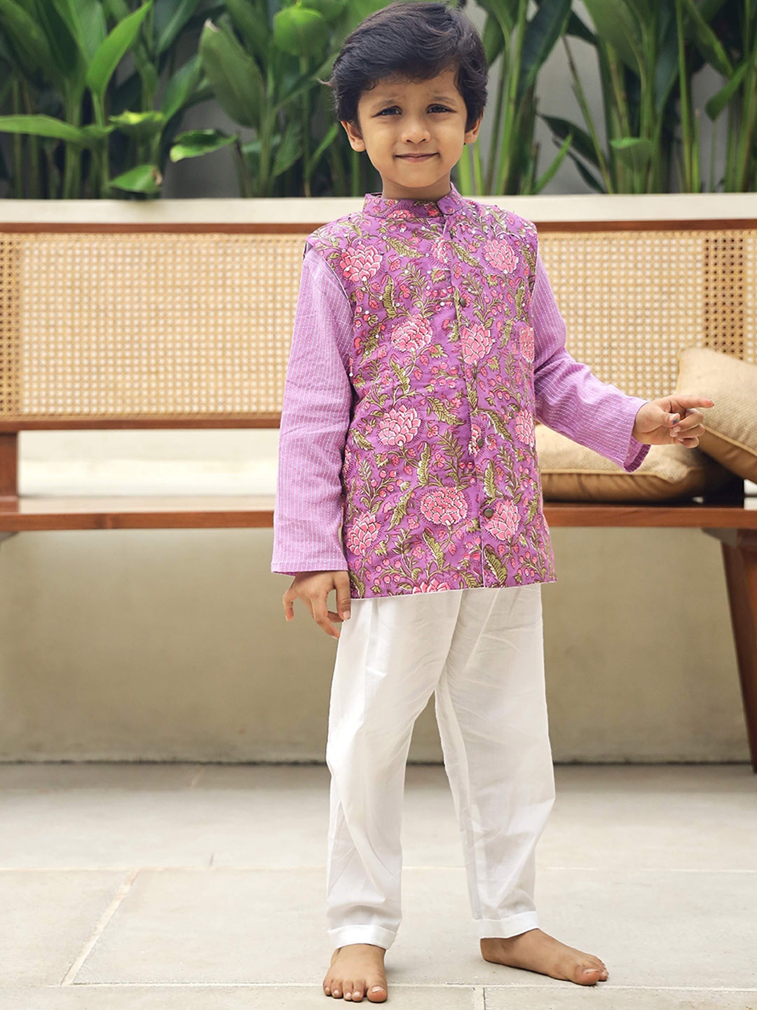 

Hoshi by A&T Boys Printed Pure Cotton Kurta & Pyjamas With Nehru jacket, Purple
