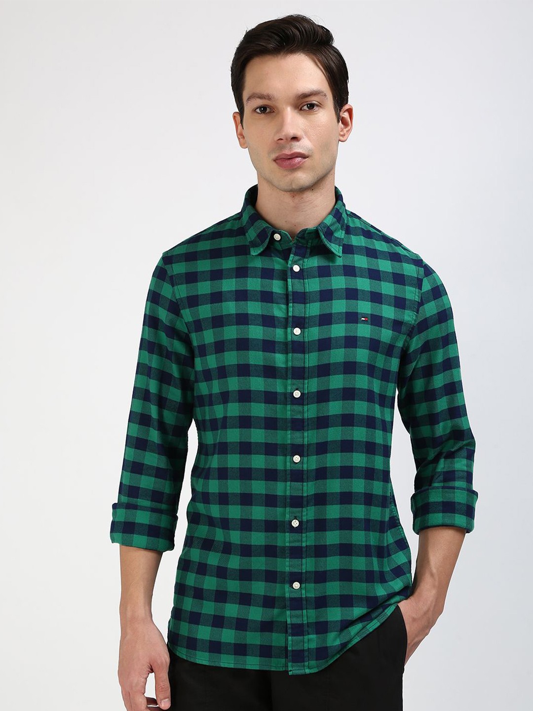 

Tommy Hilfiger Men Spread Collar Tartan Checked Cotton Slim Fit Casual Shirt, Green