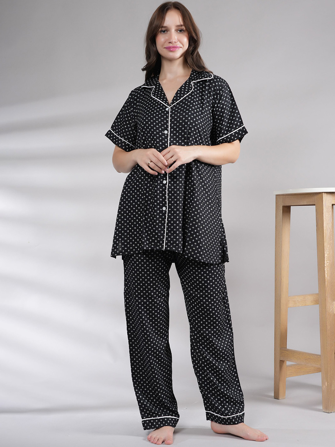 

BAESD Women Printed Night suit, Black