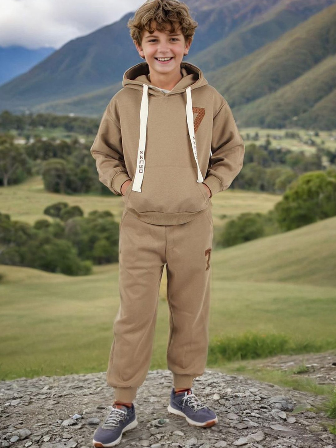

INCLUD Boys Embroidered Hooded Long Sleeves Sweatshirt & Jogger, Khaki